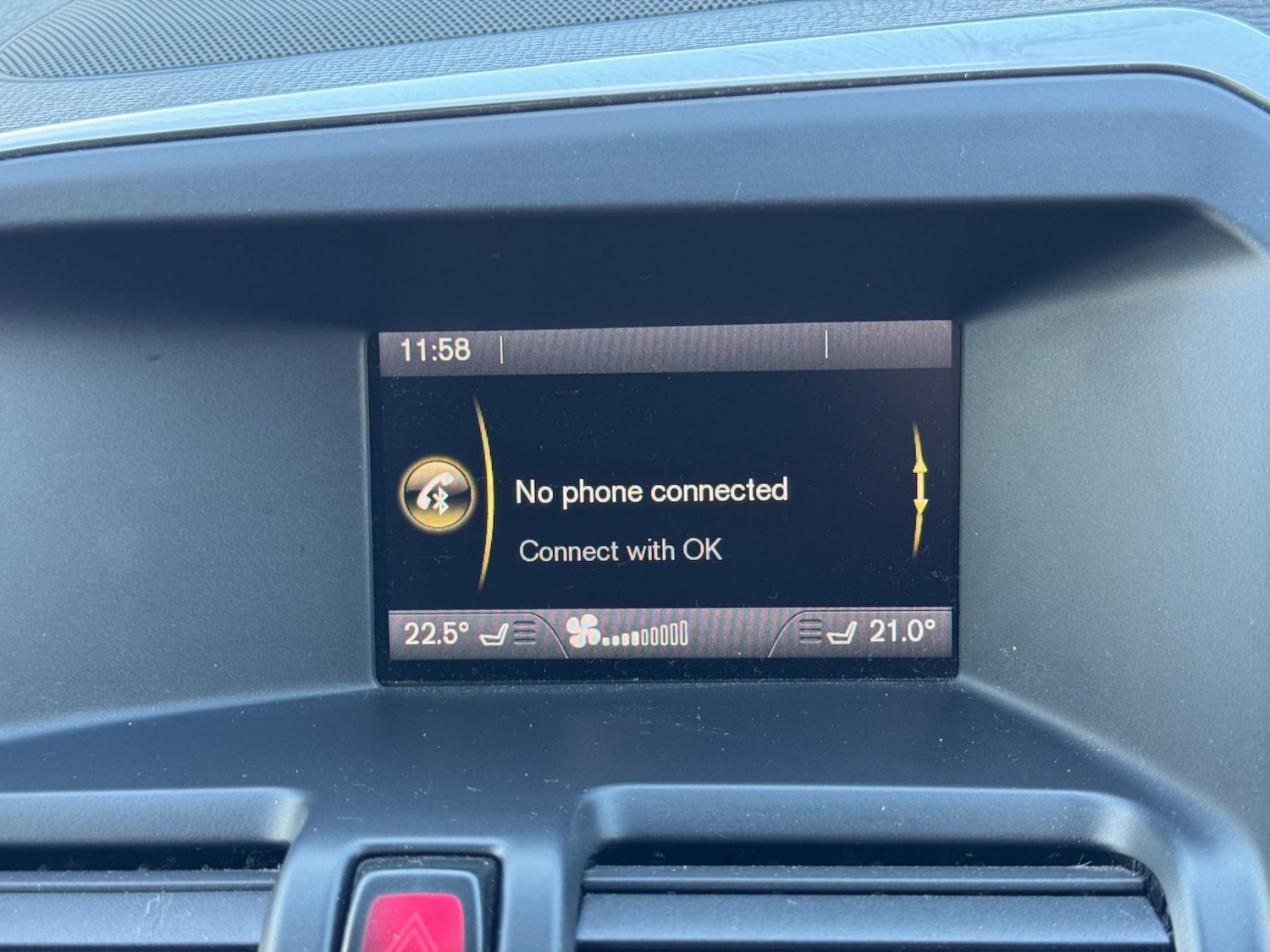 Used Volvo XC60 2015 for sale - 76739197: Photo 31