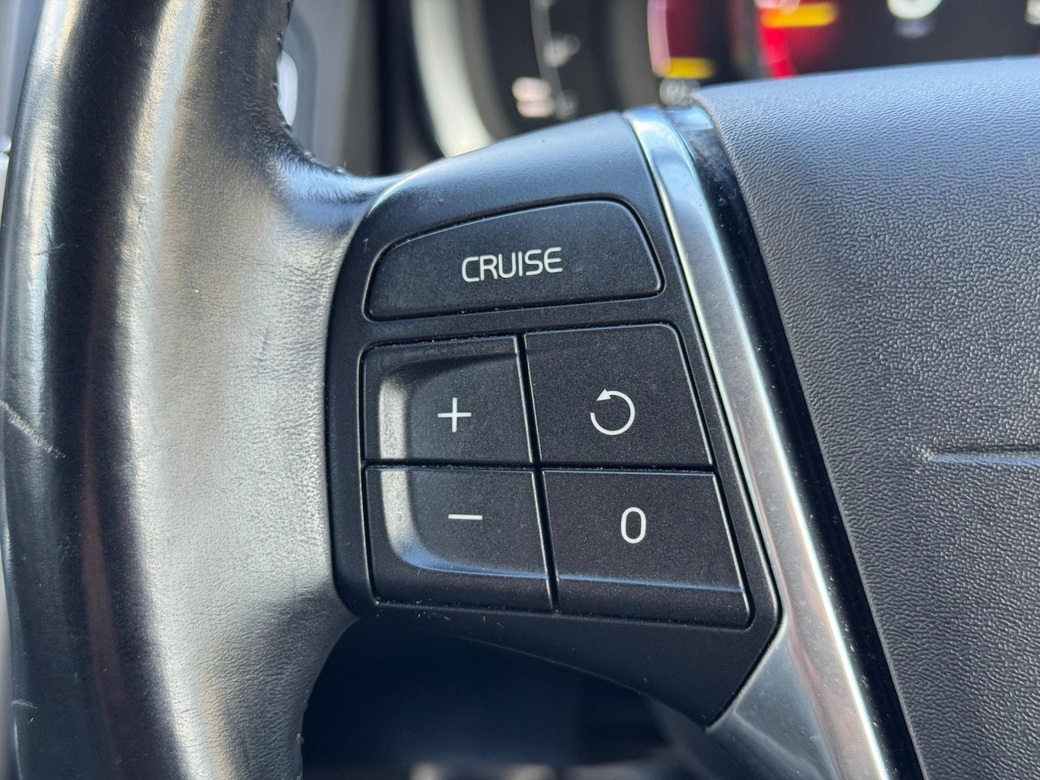 Used Volvo XC60 2015 for sale - 76739197: Photo 44