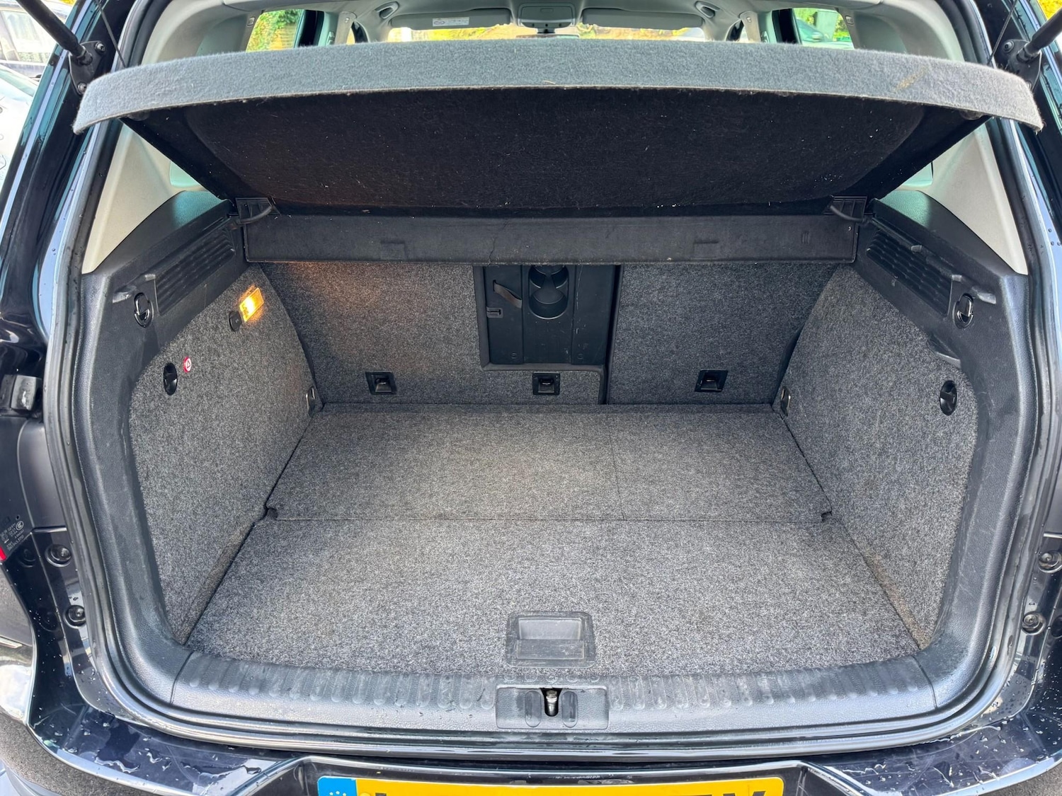 Used Volkswagen Tiguan 2015 for sale - 76739198: Photo 20