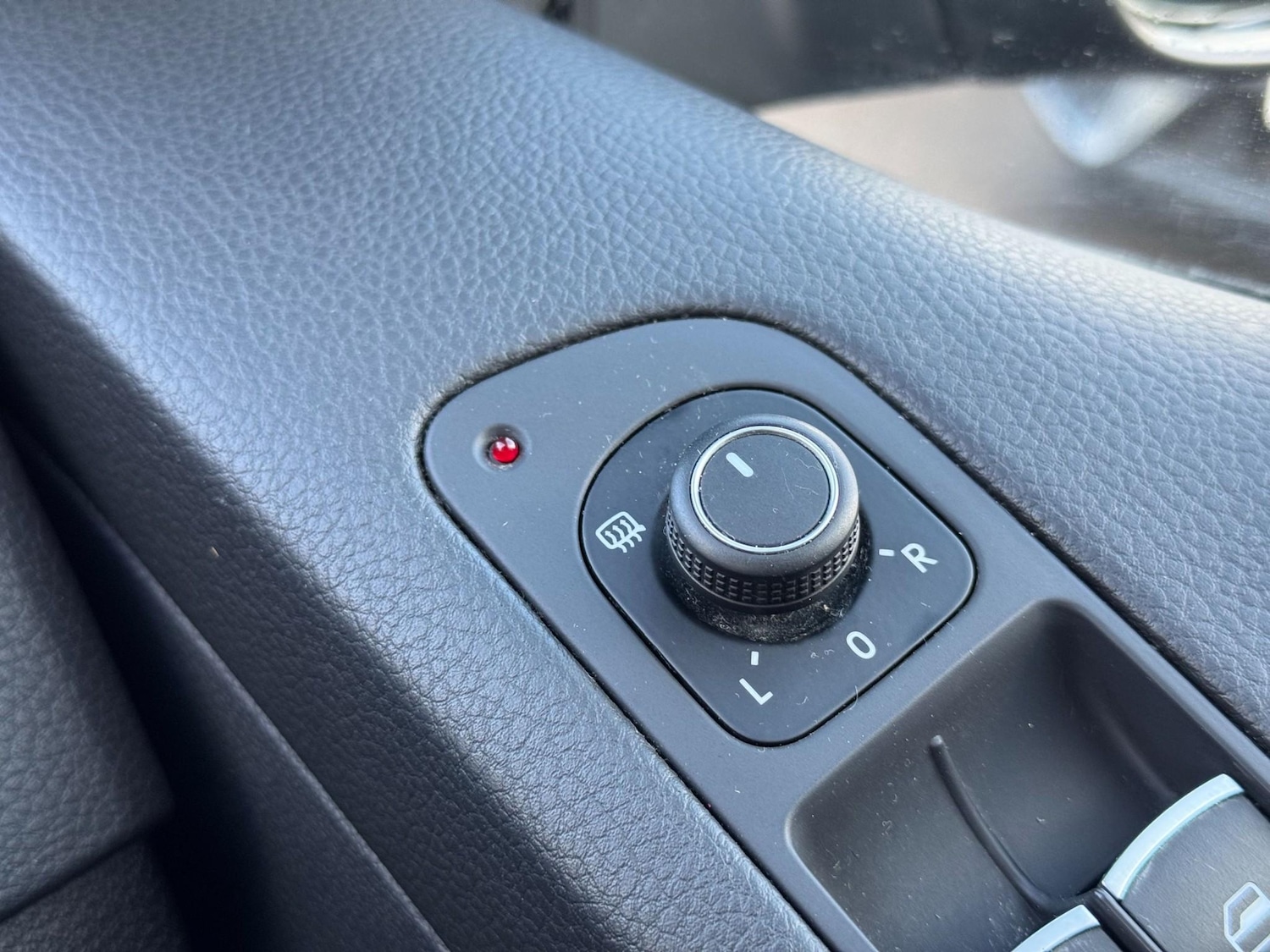 Used Volkswagen Tiguan 2015 for sale - 76739198: Photo 52