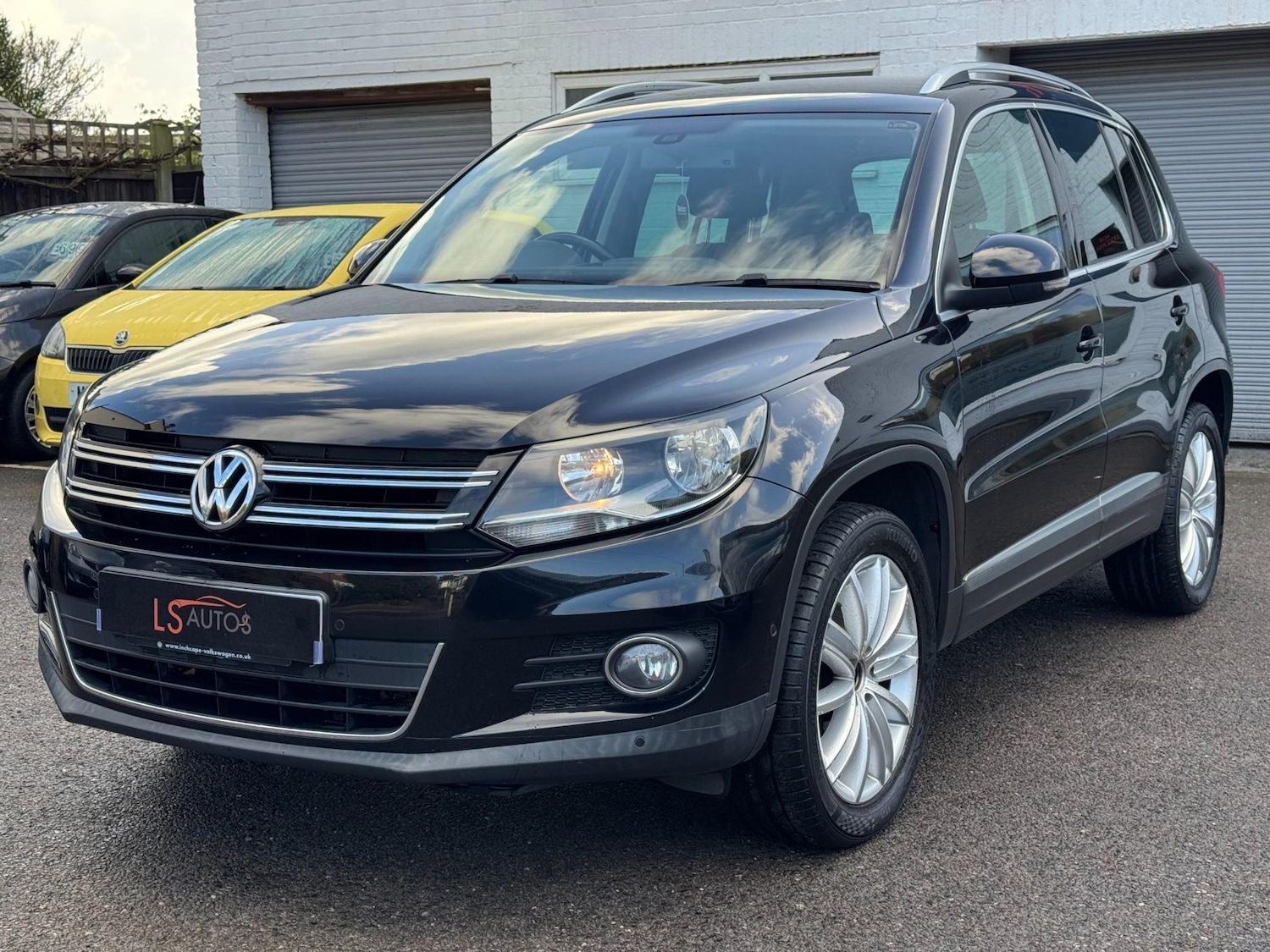 Used Volkswagen Tiguan 2015 for sale - 76739198: Photo 8