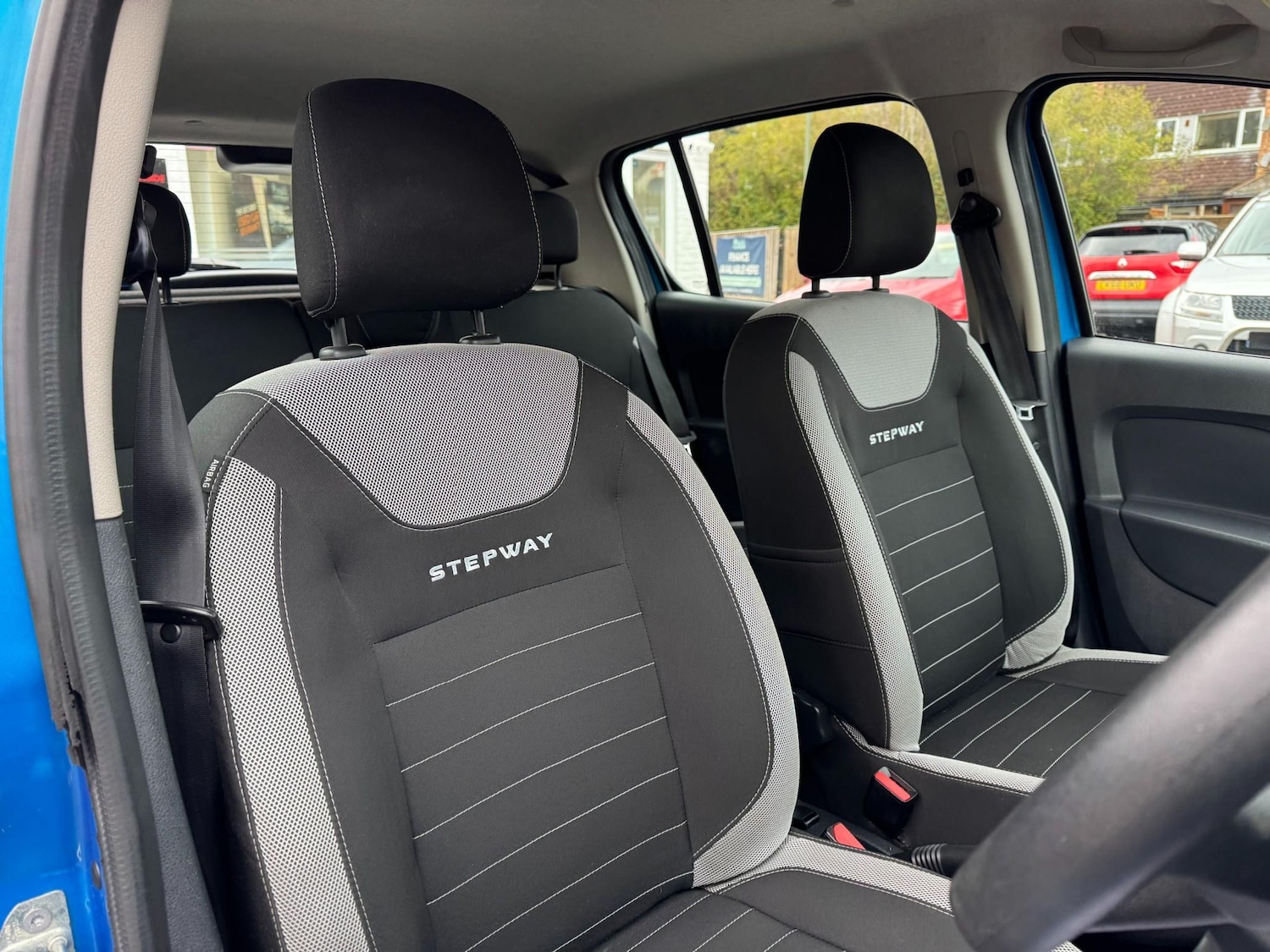 Used Dacia Sandero Stepway 2017 for sale - 77152406: Photo 18