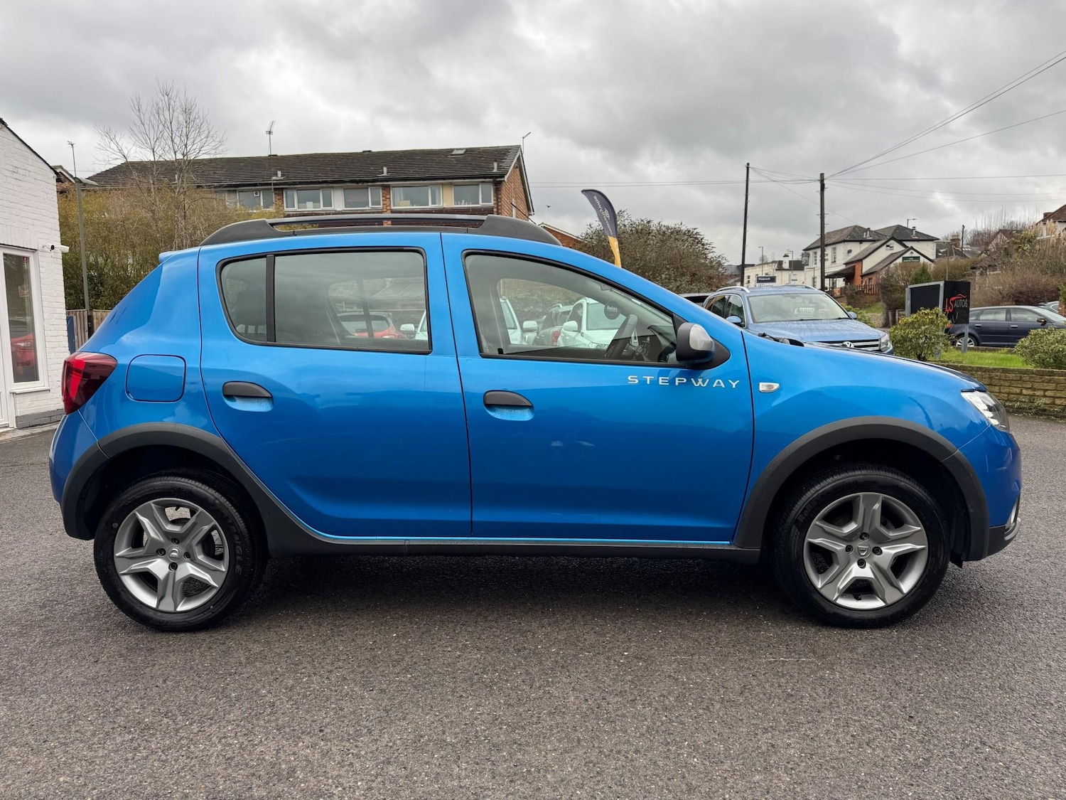 Used Dacia Sandero Stepway 2017 for sale - 77152406: Photo 3