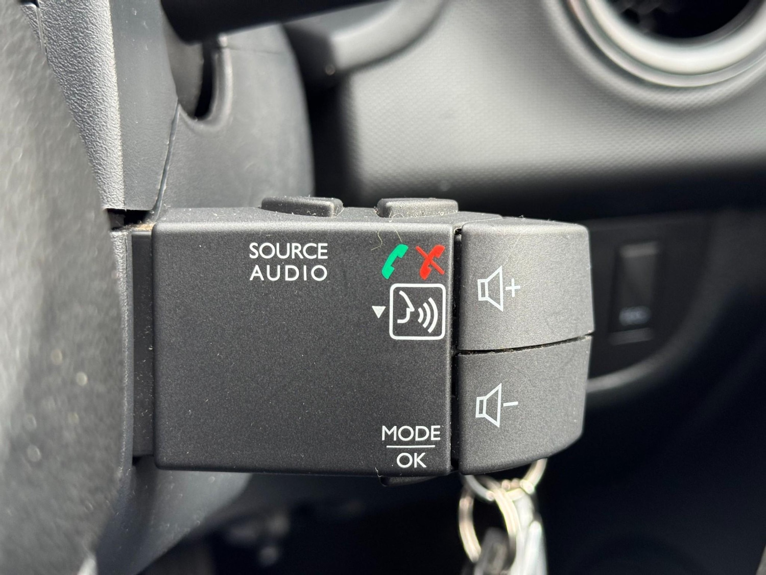 Used Dacia Sandero Stepway 2017 for sale - 77152406: Photo 35