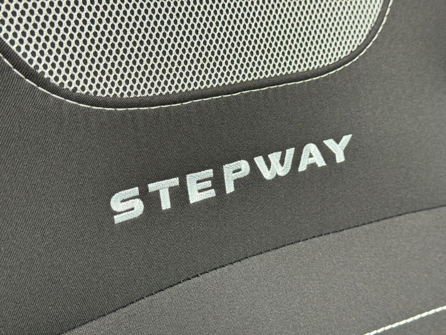 Used Dacia Sandero Stepway 2017 for sale - 77152406: Photo 38