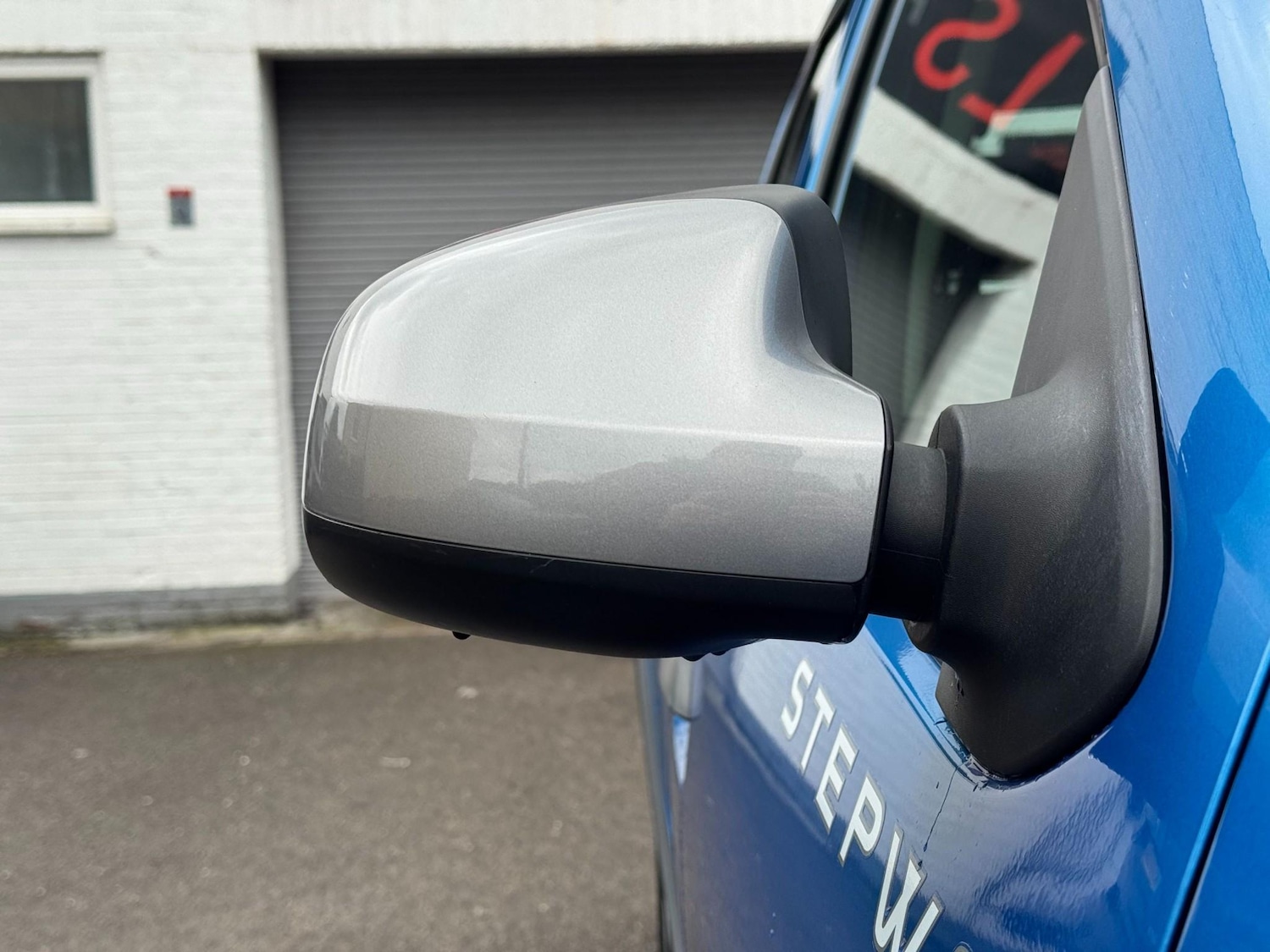 Used Dacia Sandero Stepway 2017 for sale - 77152406: Photo 40