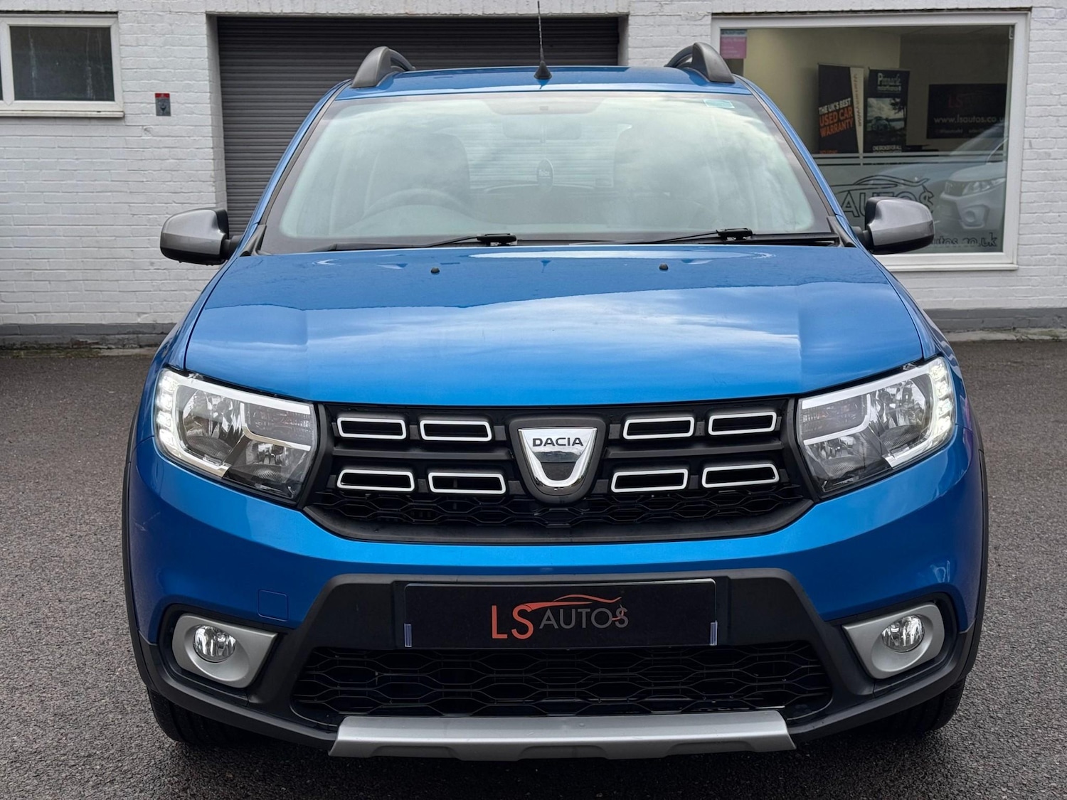 Used Dacia Sandero Stepway 2017 for sale - 77152406: Photo 9