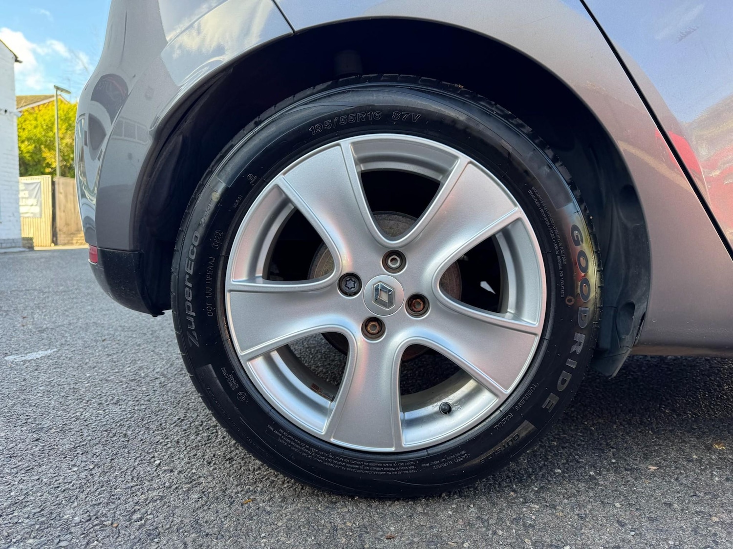 Used Renault Clio 2014 for sale - 76372166: Photo 13