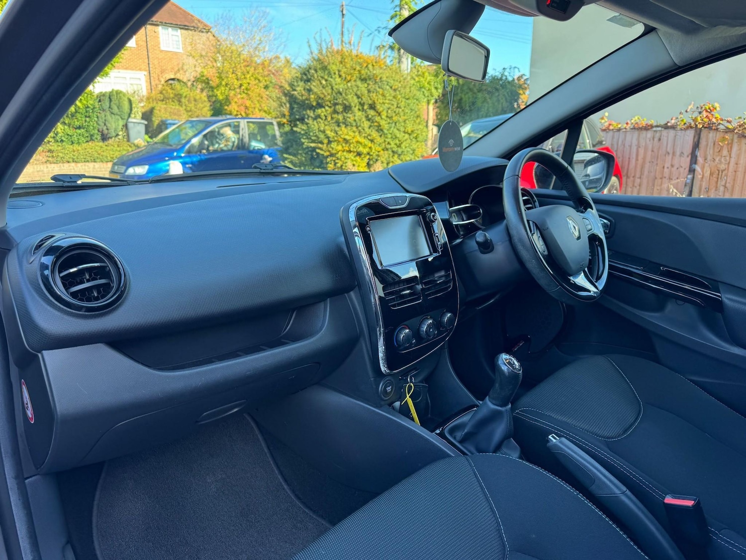 Used Renault Clio 2014 for sale - 76372166: Photo 17