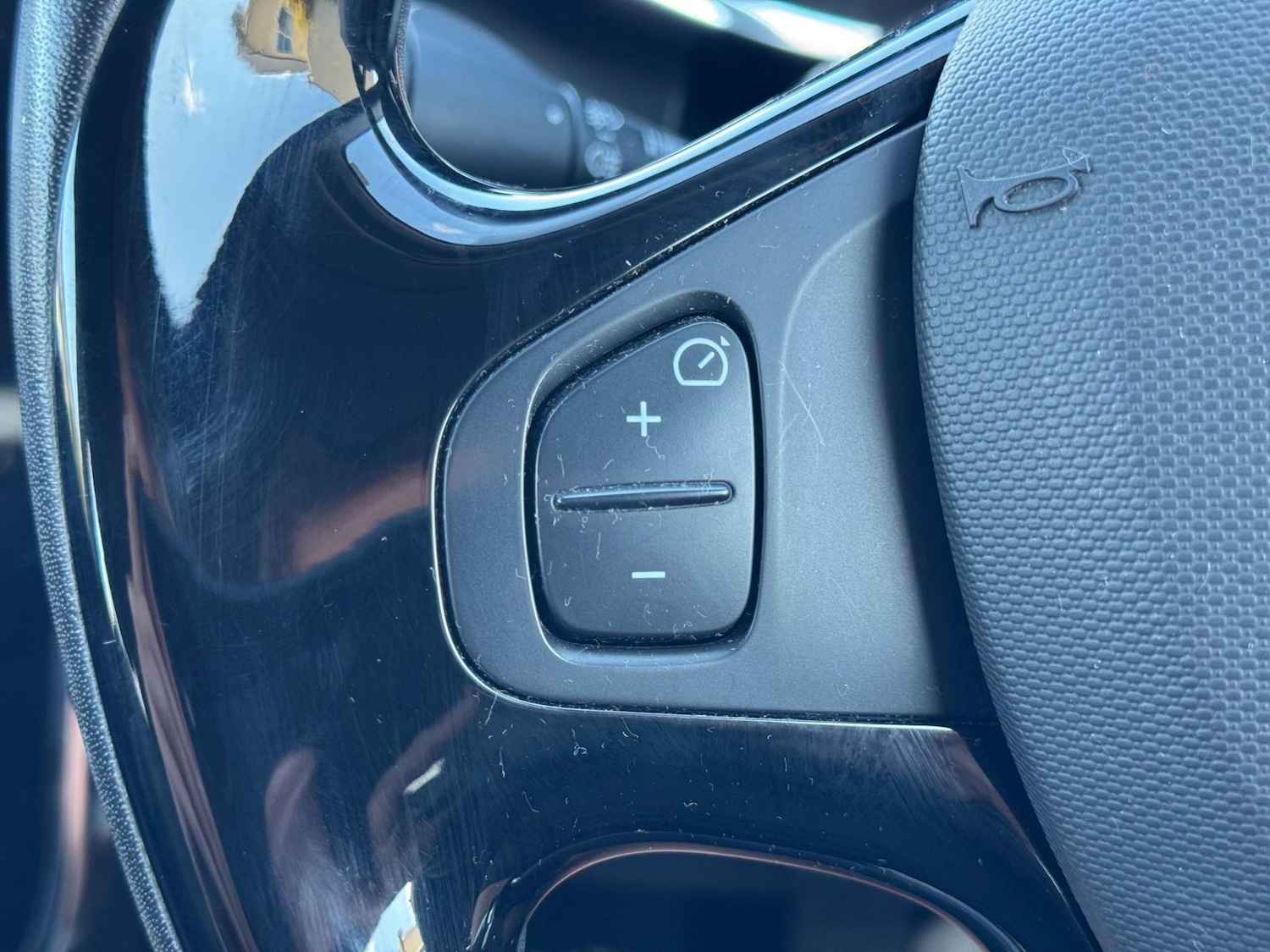 Used Renault Clio 2014 for sale - 76372166: Photo 37