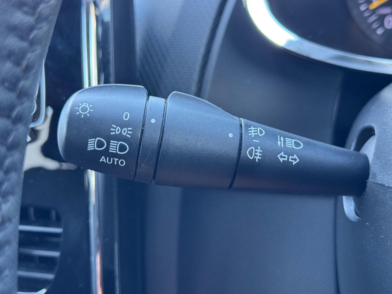 Used Renault Clio 2014 for sale - 76372166: Photo 39