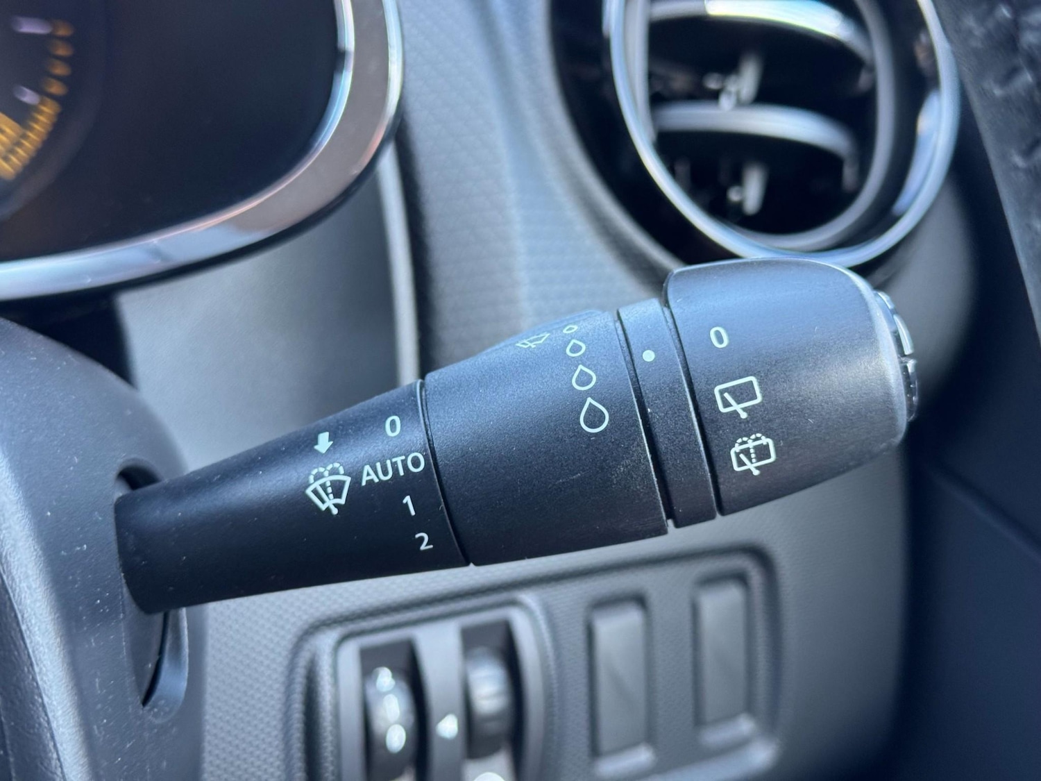 Used Renault Clio 2014 for sale - 76372166: Photo 40