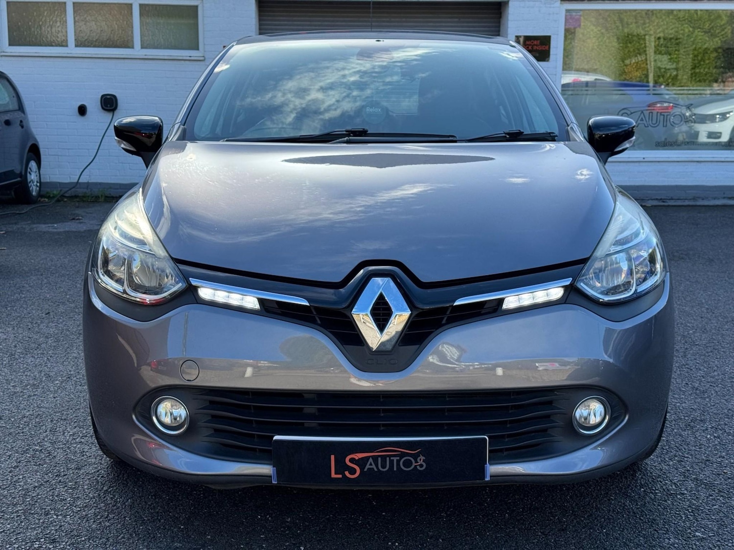 Used Renault Clio 2014 for sale - 76372166: Photo 9