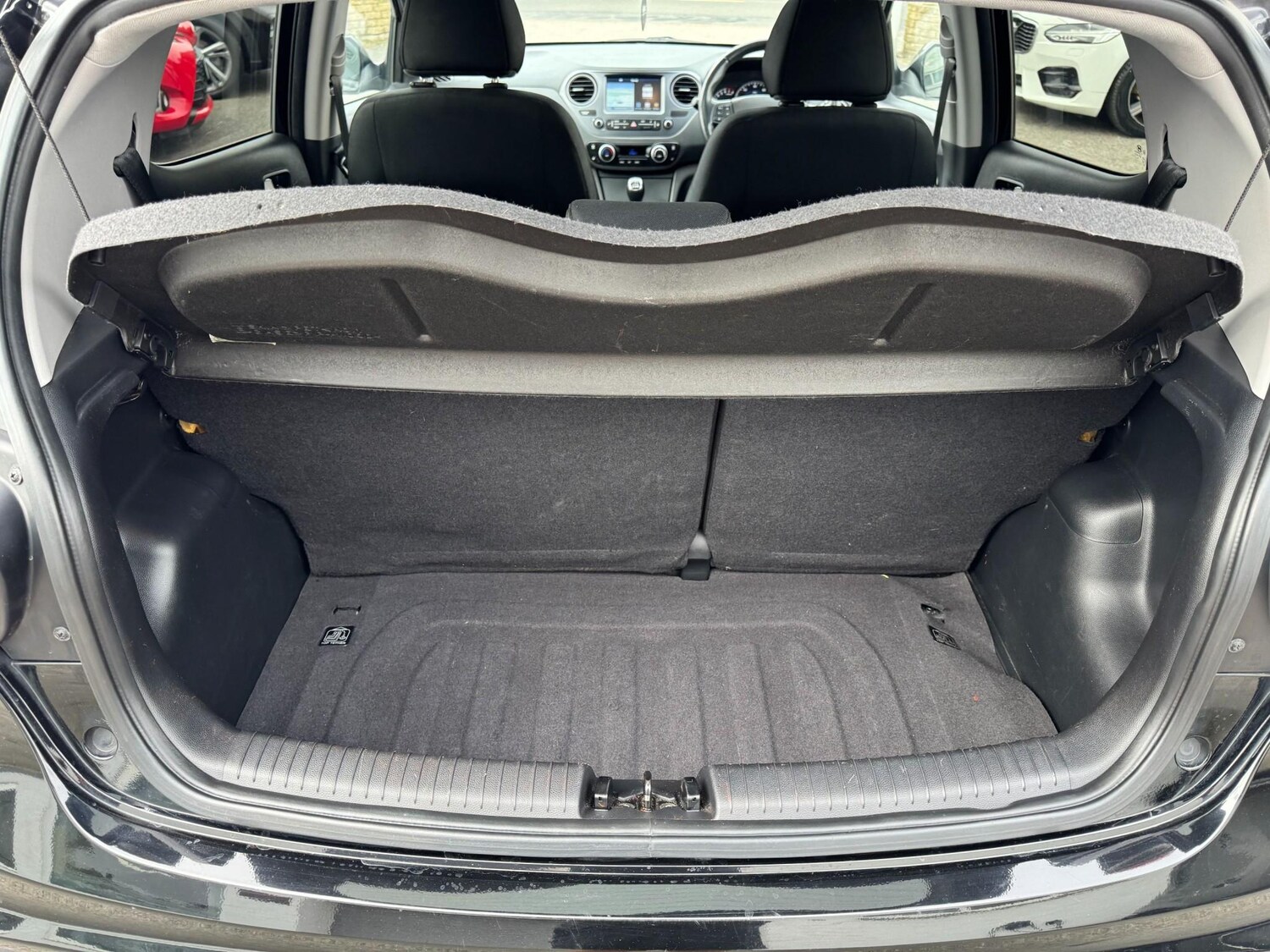 Used Hyundai i10 2018 for sale - 78205923: Photo 24