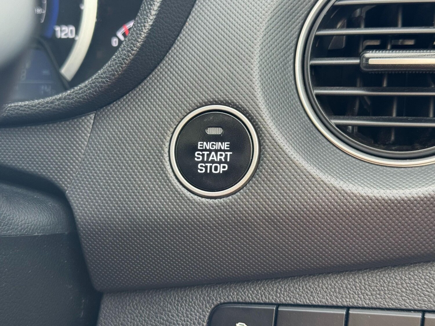 Used Hyundai i10 2018 for sale - 78205923: Photo 50