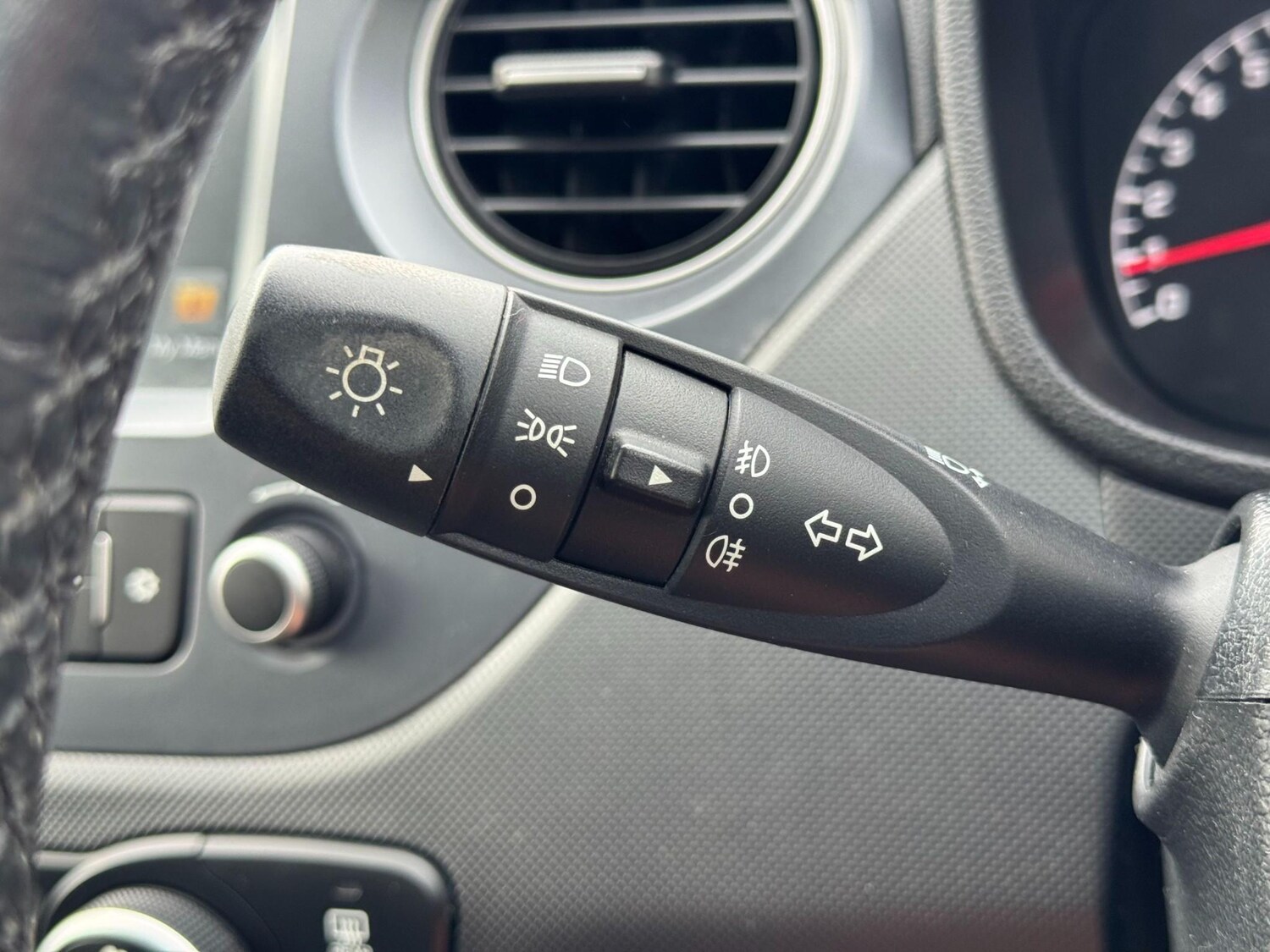 Used Hyundai i10 2018 for sale - 78205923: Photo 51