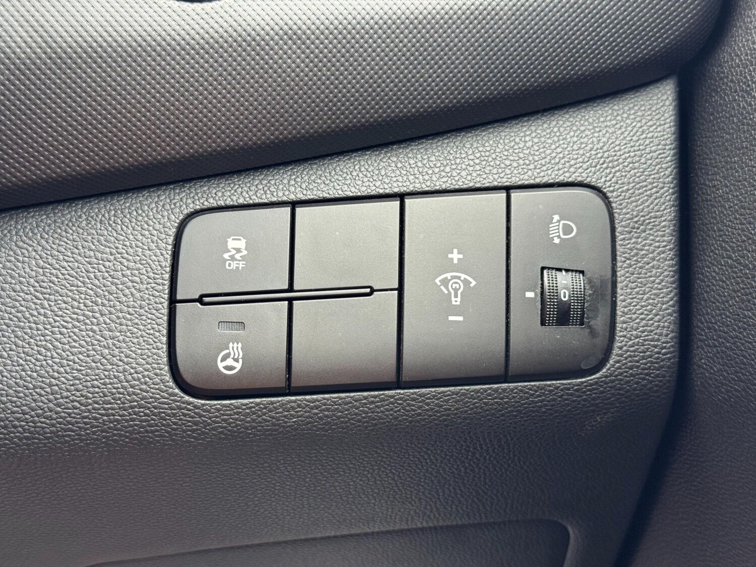 Used Hyundai i10 2018 for sale - 78205923: Photo 53