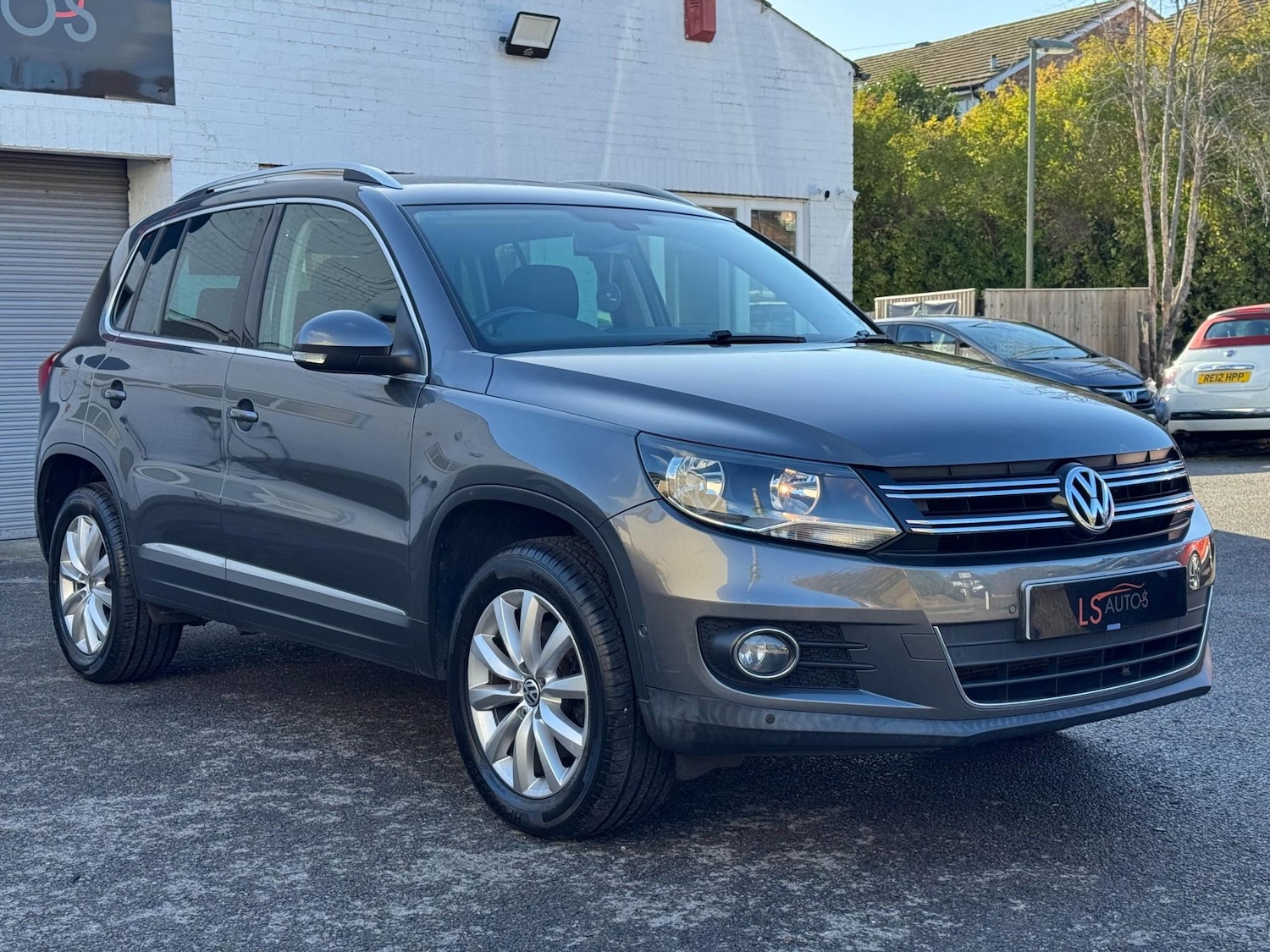 Used Volkswagen Tiguan 2012 for sale - 76519809: Photo 2