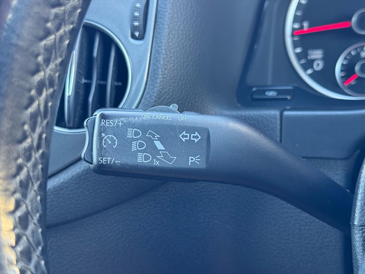 Used Volkswagen Tiguan 2012 for sale - 76519809: Photo 41