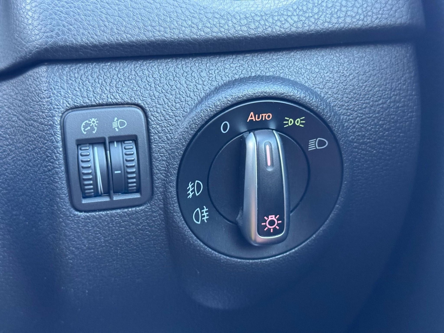 Used Volkswagen Tiguan 2012 for sale - 76519809: Photo 43