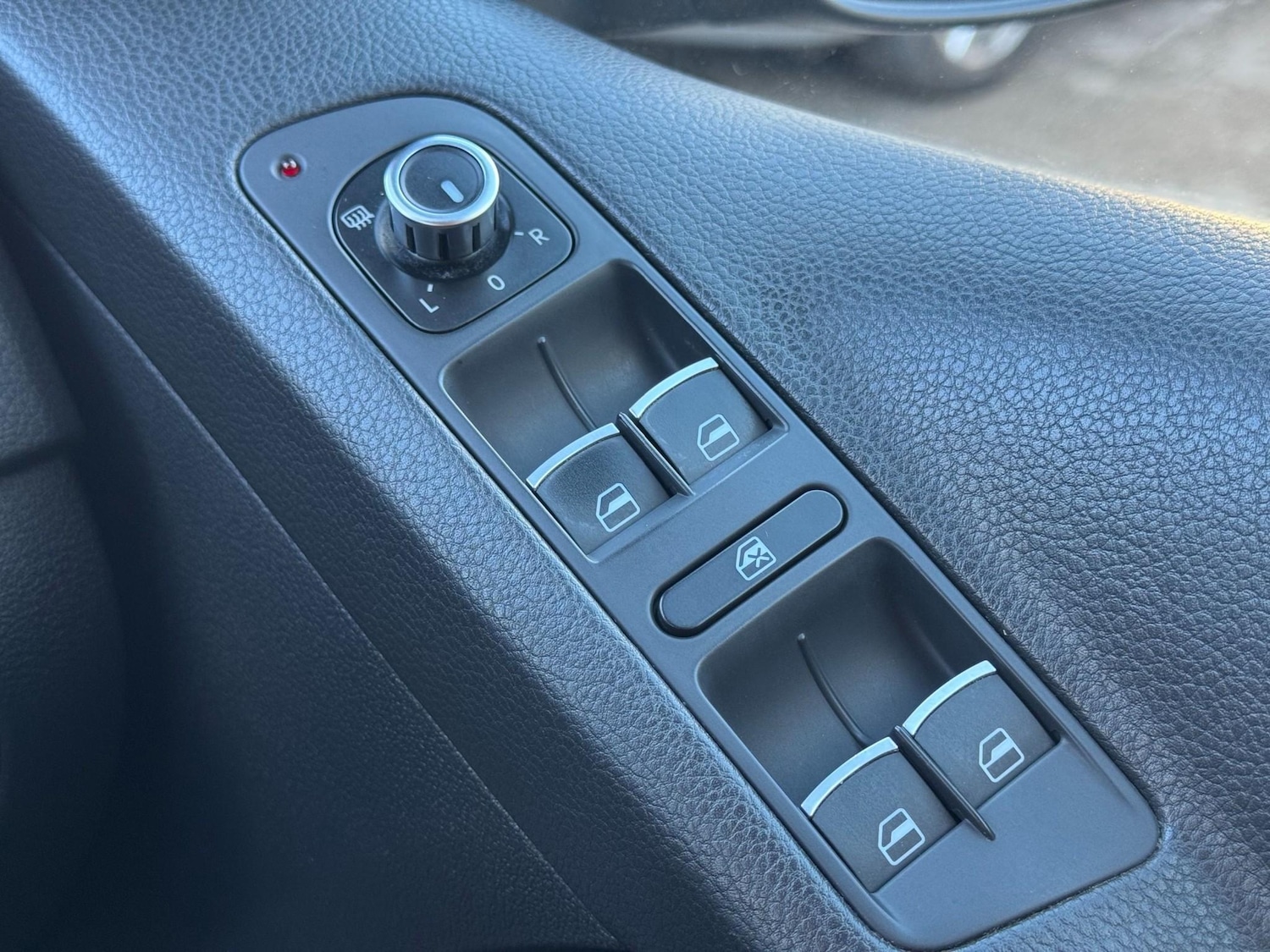 Used Volkswagen Tiguan 2012 for sale - 76519809: Photo 44