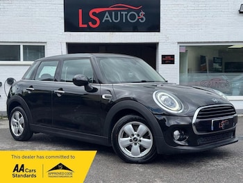 Used MINI Hatch 2018 for sale - 79380439: Photo