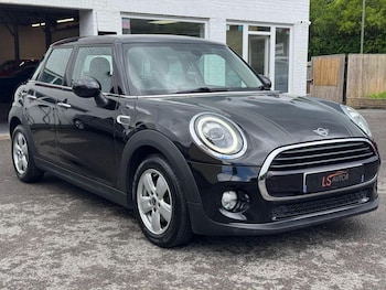 Used MINI Hatch 2018 for sale - 79380439: Photo