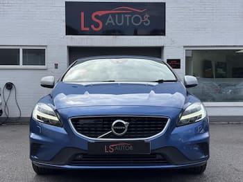 Used Volvo V40 2018 for sale - 79380436: Photo