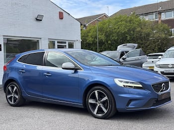 Used Volvo V40 2018 for sale - 79380436: Photo