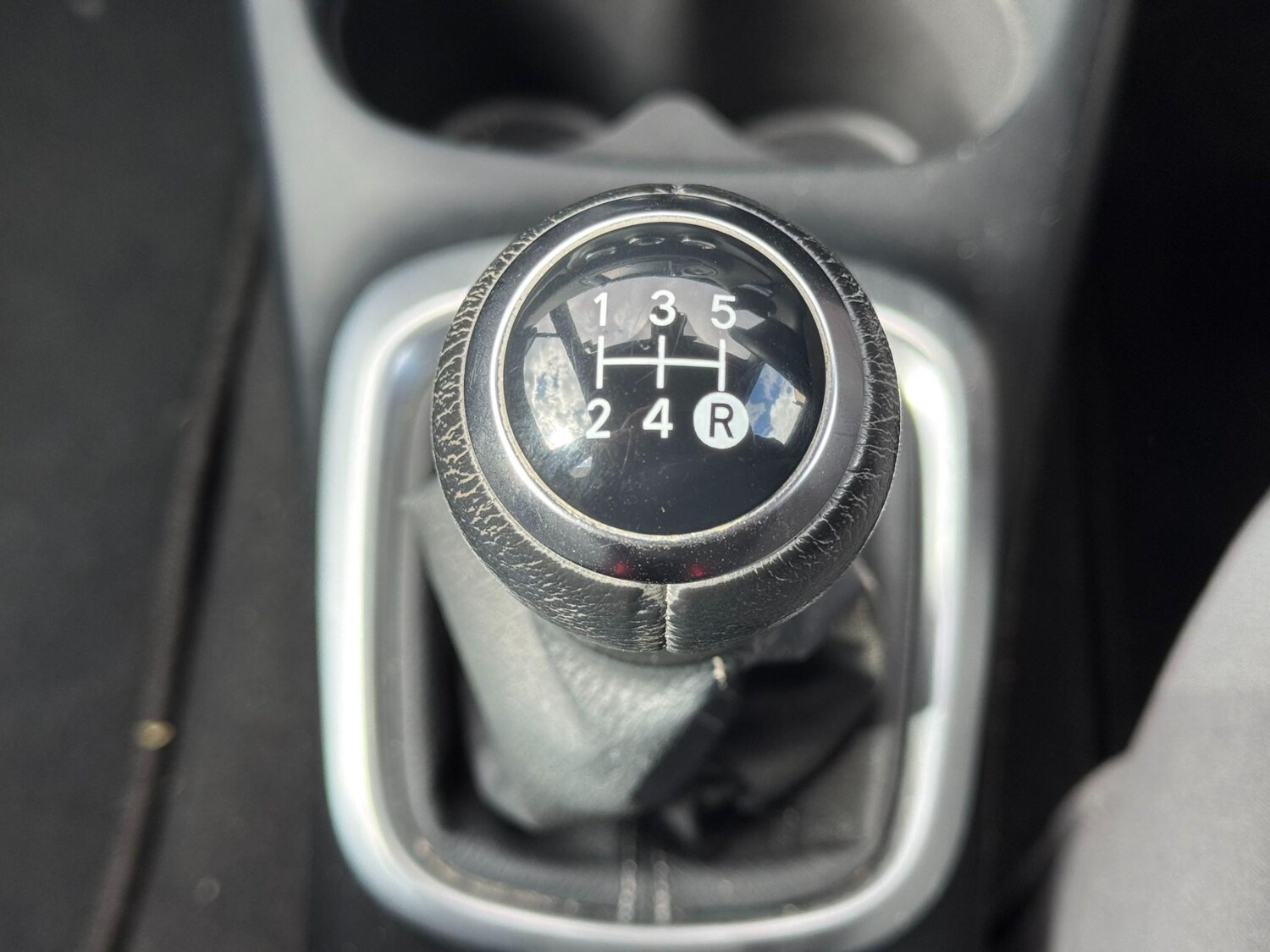 Used Toyota Yaris 2020 for sale - 78021113: Photo 35