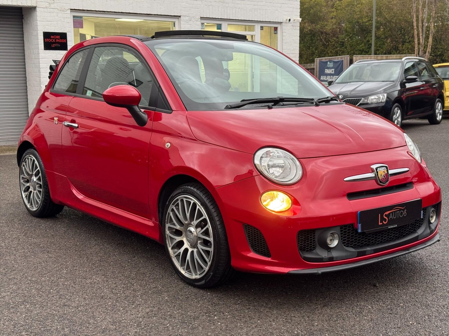 Used Abarth 595 2016 for sale - 77152400: Photo 2