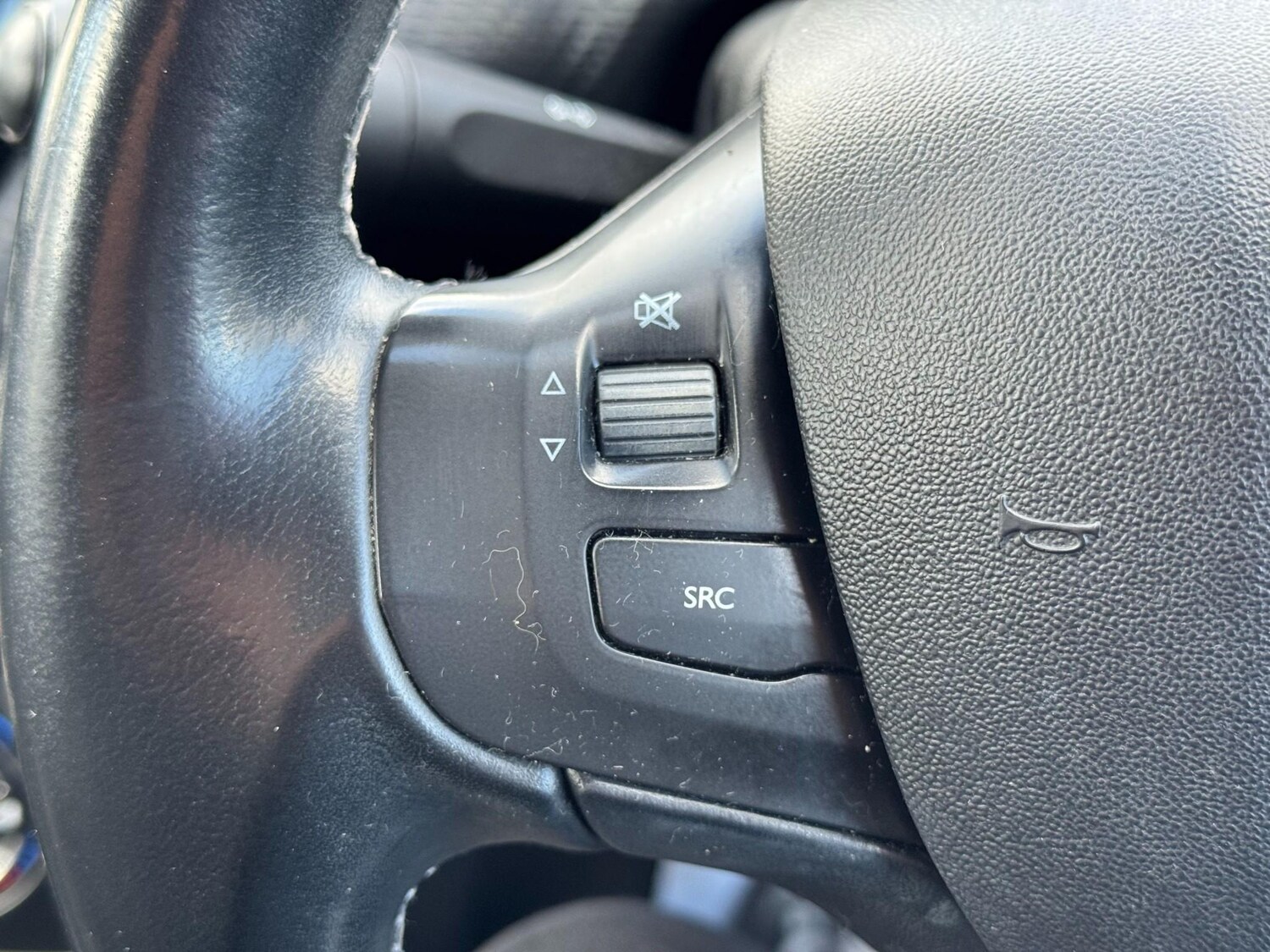 Used Peugeot 208 2017 for sale - 78021112: Photo 40