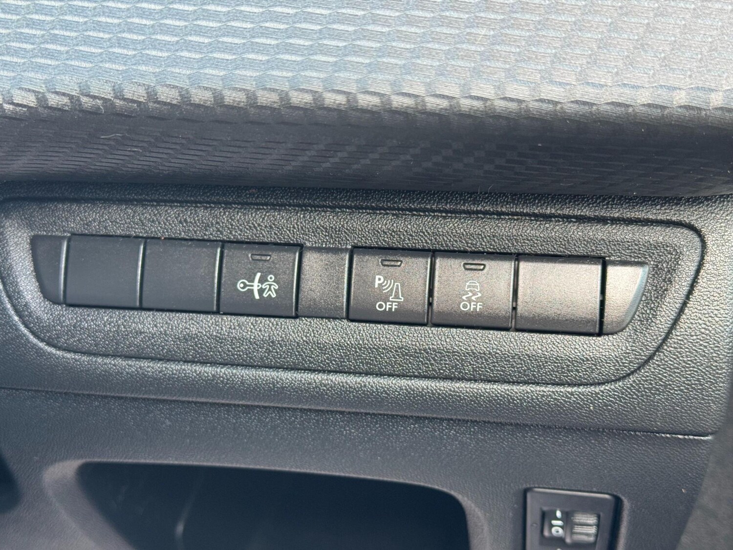 Used Peugeot 208 2017 for sale - 78021112: Photo 45