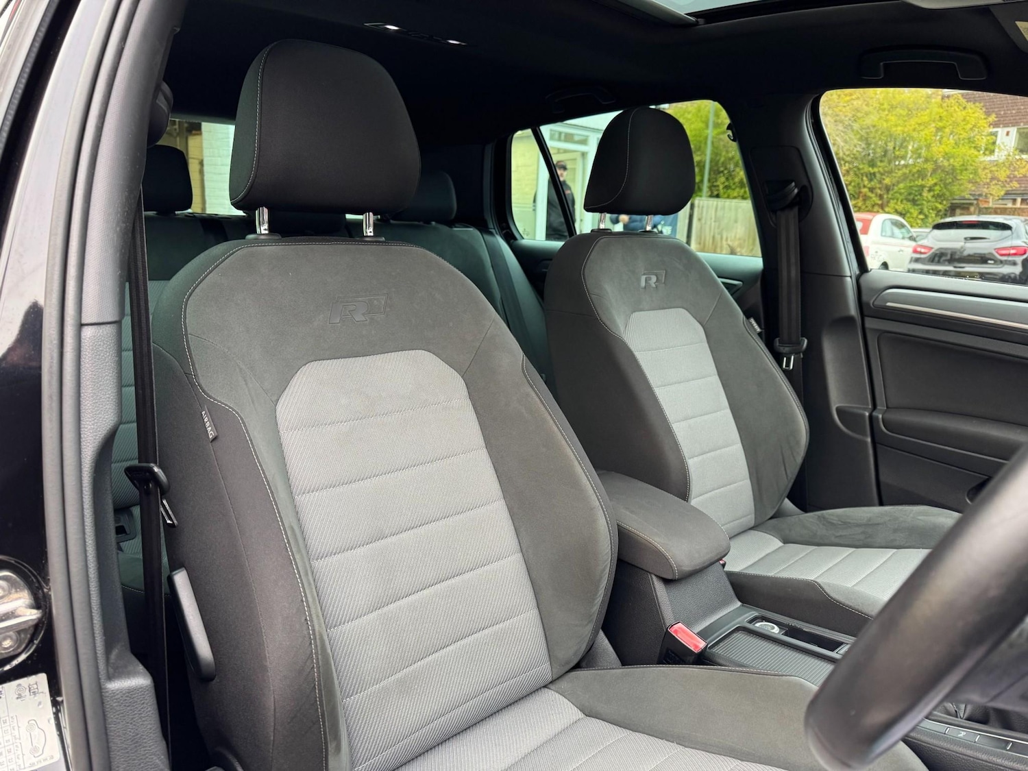 Used Volkswagen Golf 2016 for sale - 76836421: Photo 21