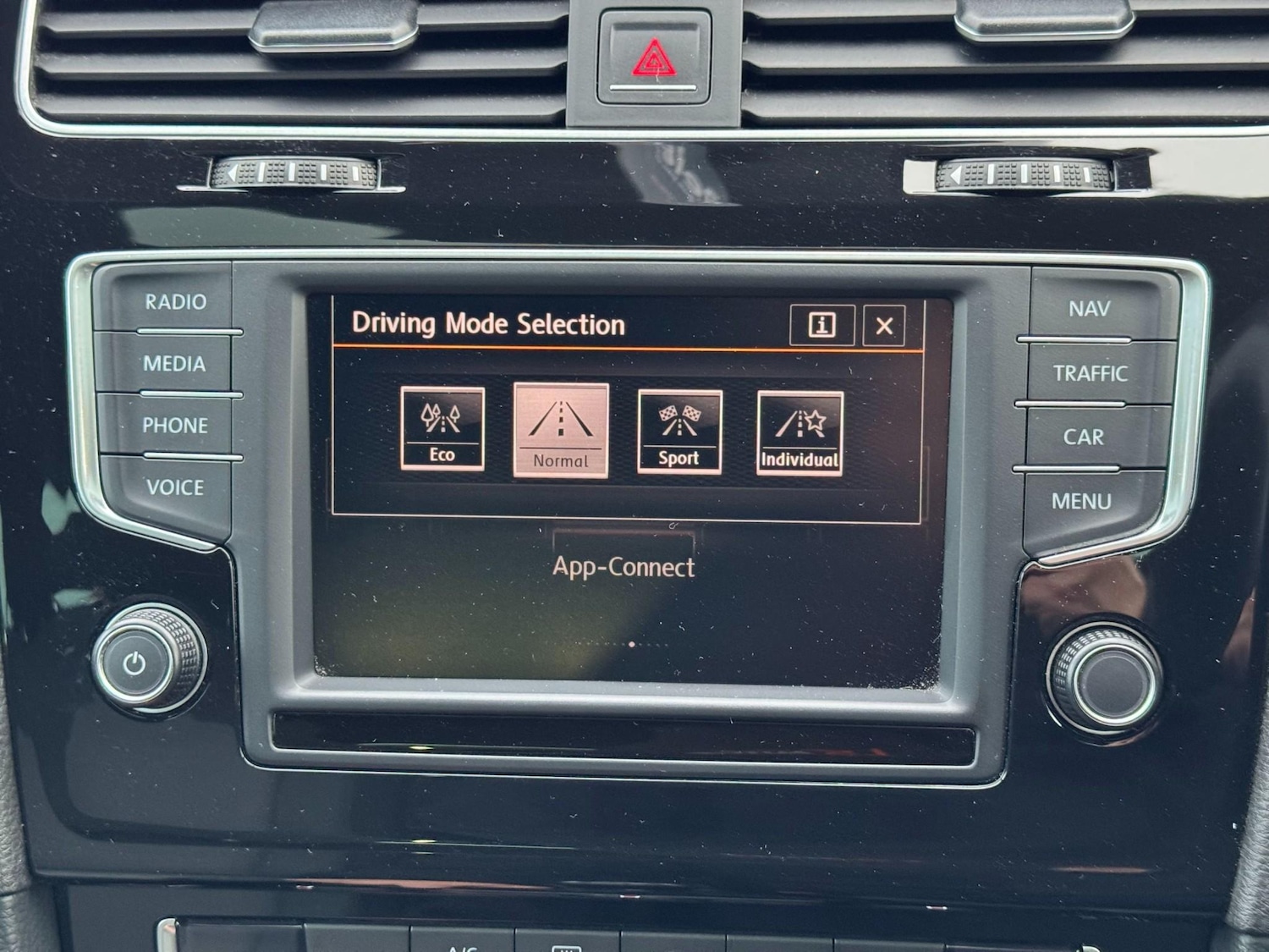 Used Volkswagen Golf 2016 for sale - 76836421: Photo 41