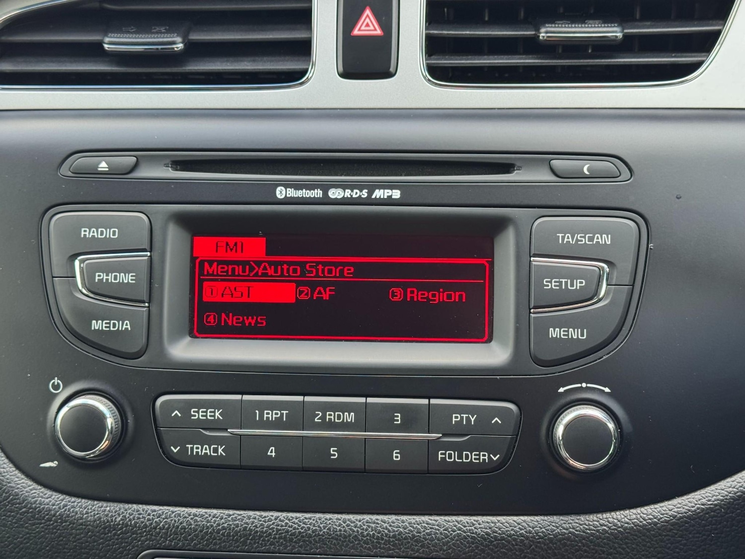 Used Kia Ceed 2015 for sale - 77654045: Photo 31