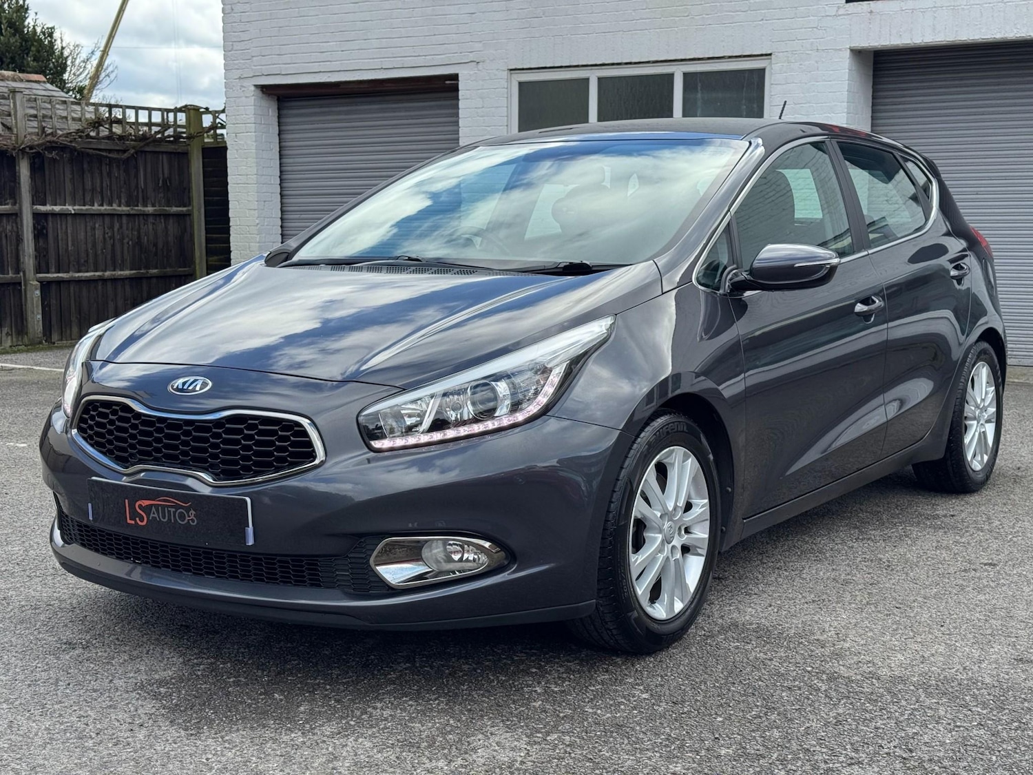 Used Kia Ceed 2015 for sale - 77654045: Photo 8