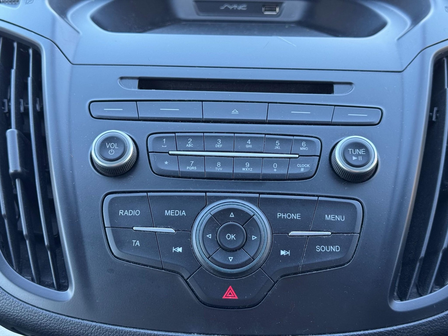 Used Ford Kuga 2017 for sale - 76716047: Photo 33