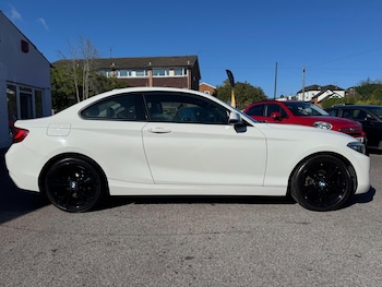Used BMW 2 Series 2015 for sale - 75830087: Photo