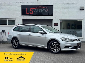 Used Volkswagen Golf 2019 for sale - 79380440: Photo