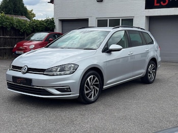 Used Volkswagen Golf 2019 for sale - 79380440: Photo
