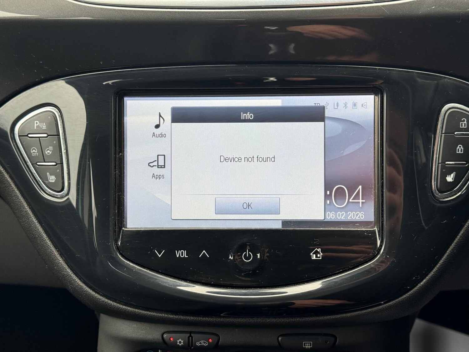 Used Vauxhall Corsa 2015 for sale - 77462915: Photo 28