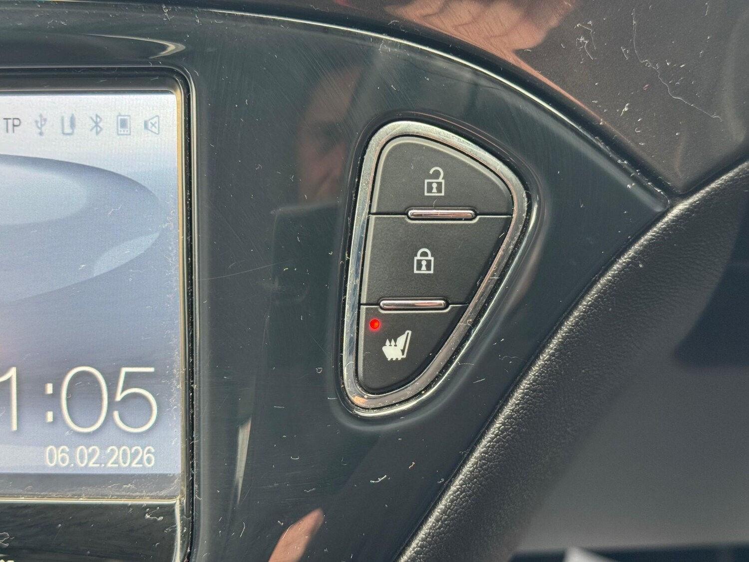 Used Vauxhall Corsa 2015 for sale - 77462915: Photo 35