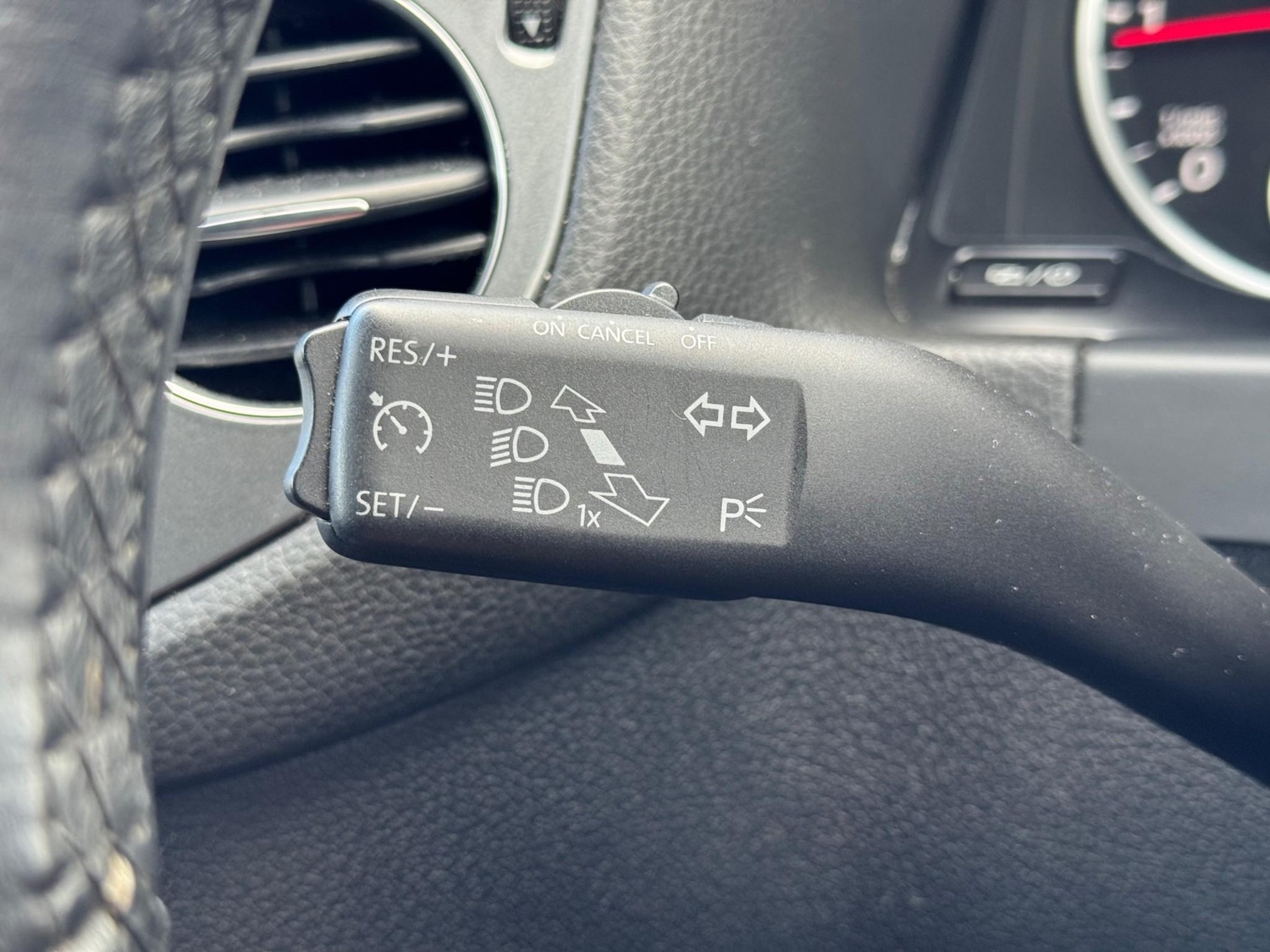 Used Volkswagen Tiguan 2015 for sale - 77354966: Photo 42