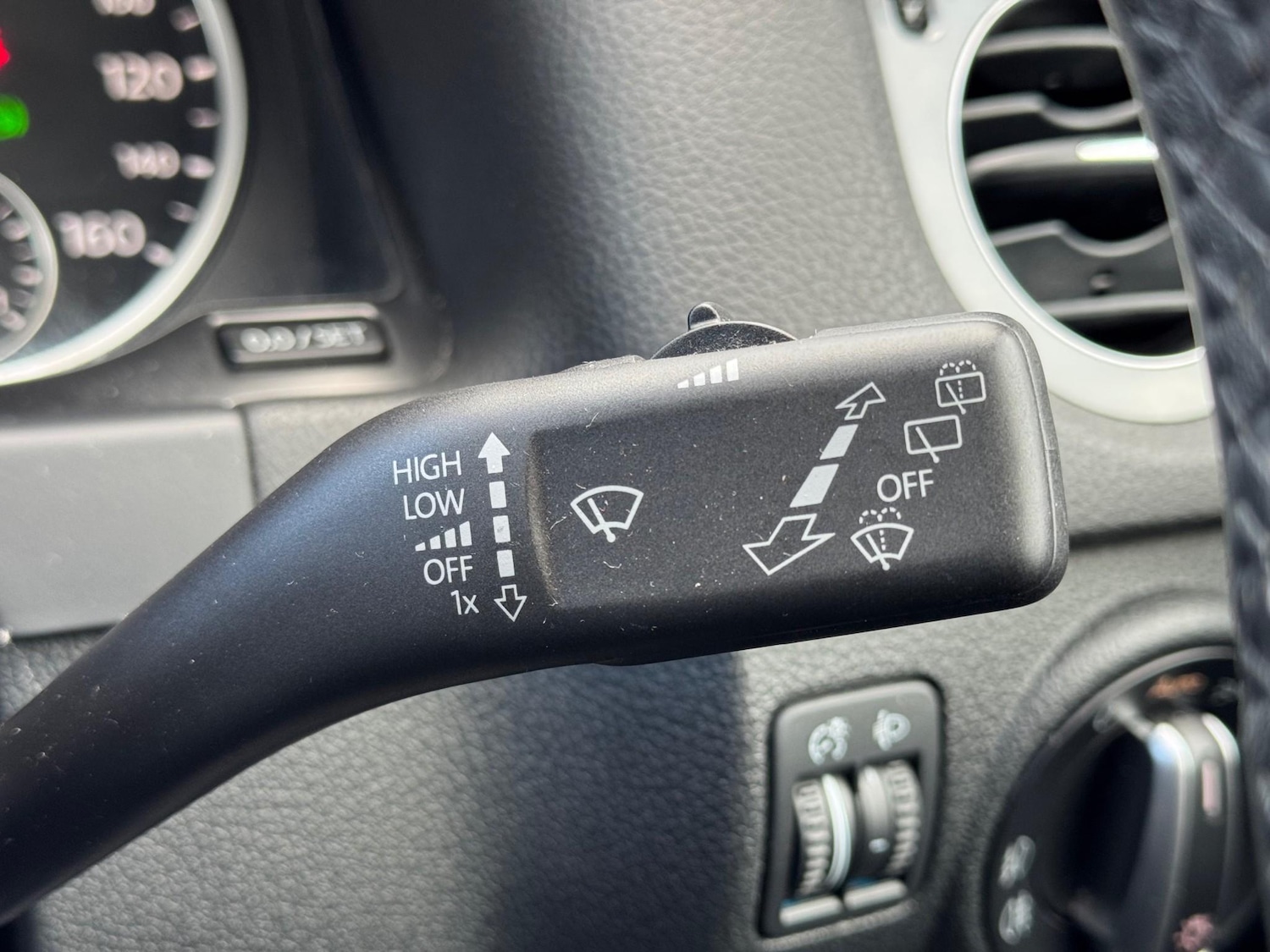 Used Volkswagen Tiguan 2015 for sale - 77354966: Photo 43