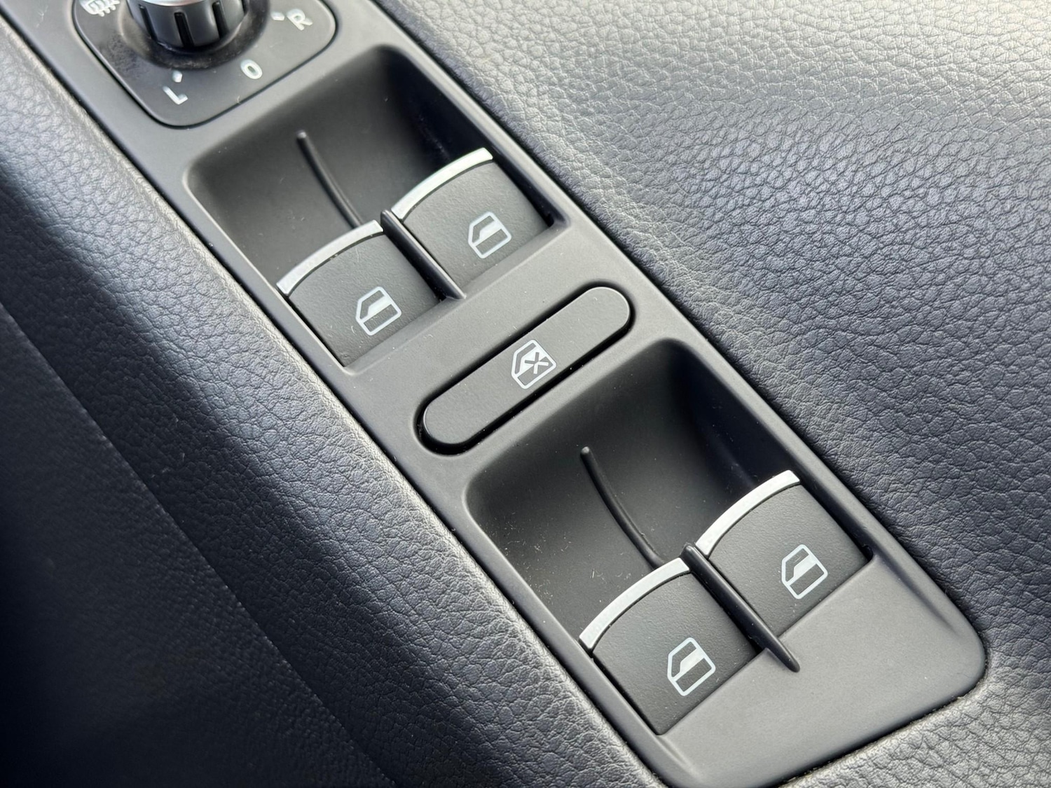 Used Volkswagen Tiguan 2015 for sale - 77354966: Photo 48