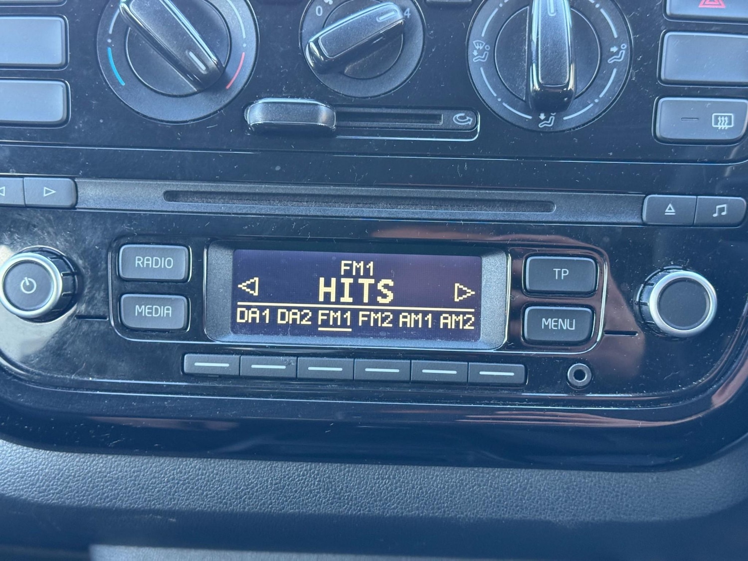 Used Volkswagen up! 2015 for sale - 76716048: Photo 28