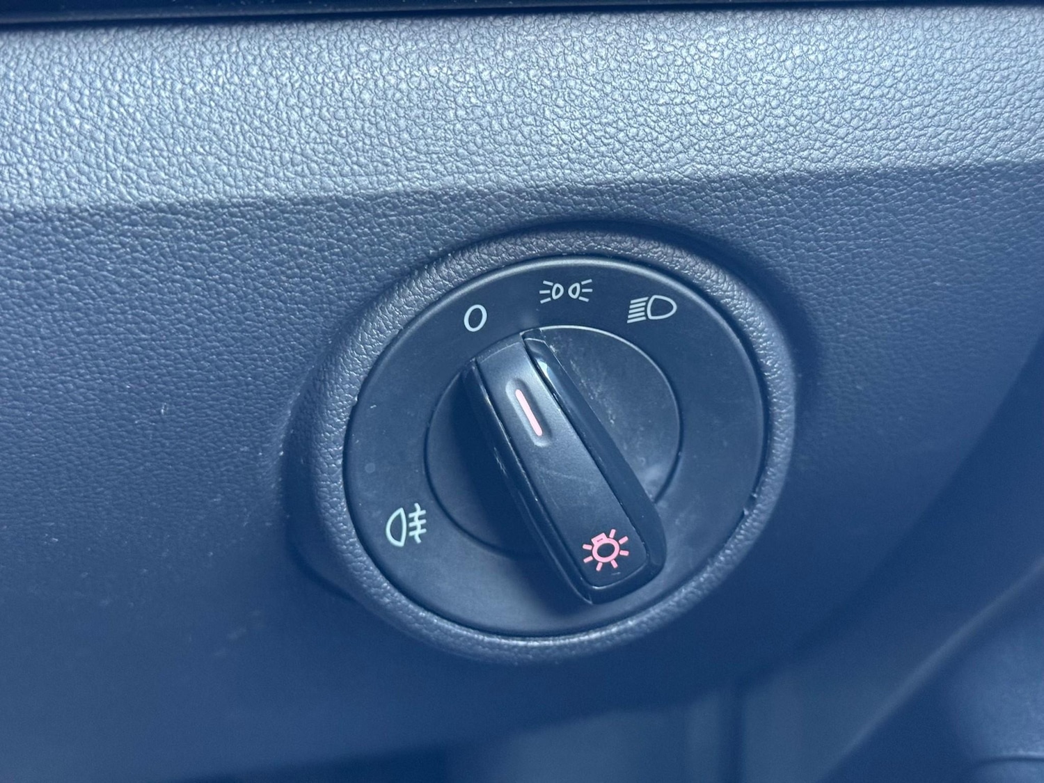 Used Volkswagen up! 2015 for sale - 76716048: Photo 37