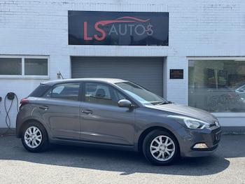 Used Hyundai i20 2017 for sale - 79538071: Photo