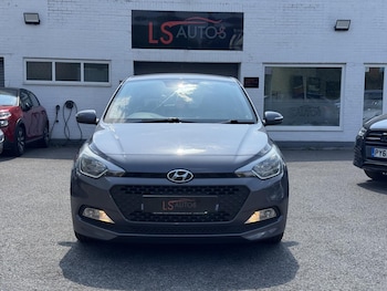 Used Hyundai i20 2017 for sale - 79538071: Photo